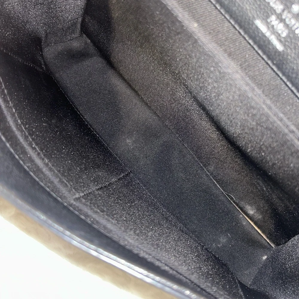 Louis Vuitton Black‎ Calfskin LockMe